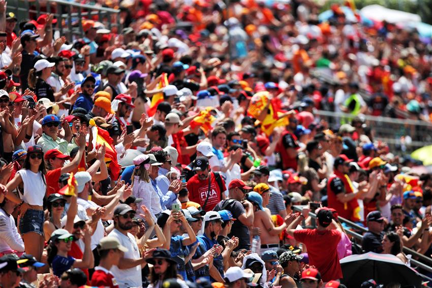 Spanish f1 fans in grandstand